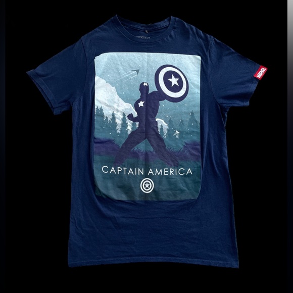 Marvel: Captain America Tee Shirt - Picture 6 of 11